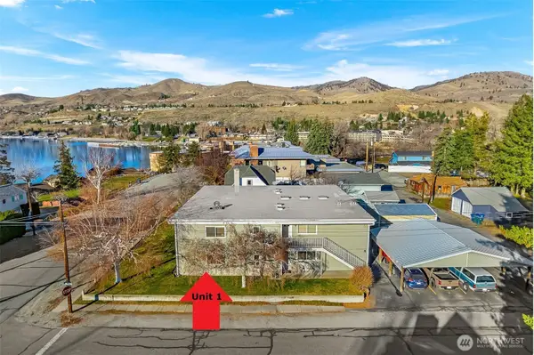 321 S 3rd Street #1, Chelan, WA 98816