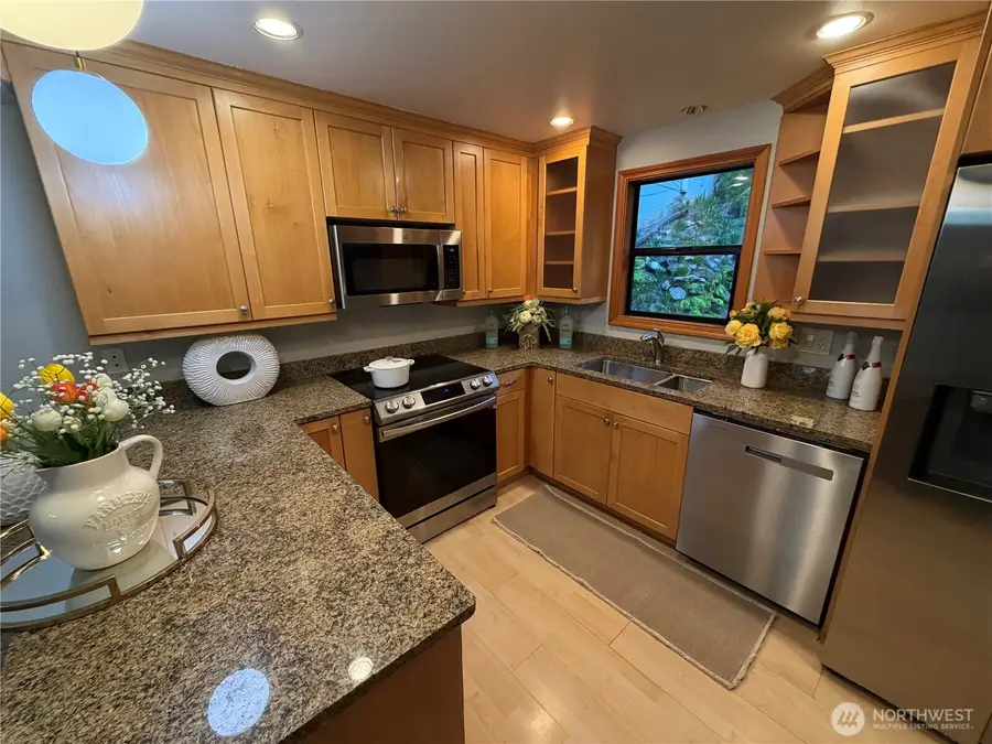 3217 E Madison Street, Seattle, WA 98112 - Image #3