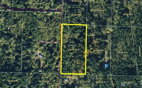 225 Dietz Drive #3, Quilcene, WA 98376