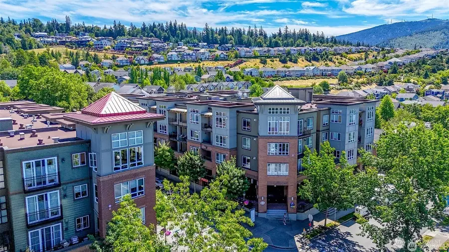 1840 25th Avenue Ne #204, Issaquah, WA 98029 - Image #2