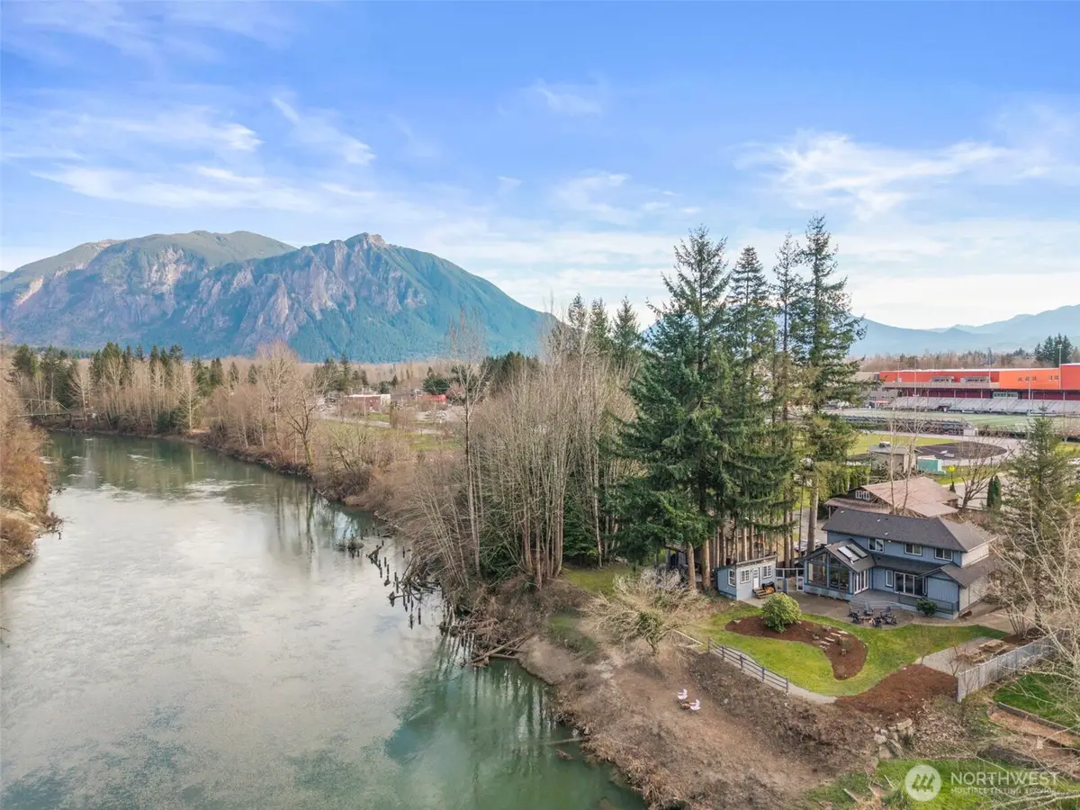 39170 SE Park Street, Snoqualmie, WA 98065 - #1