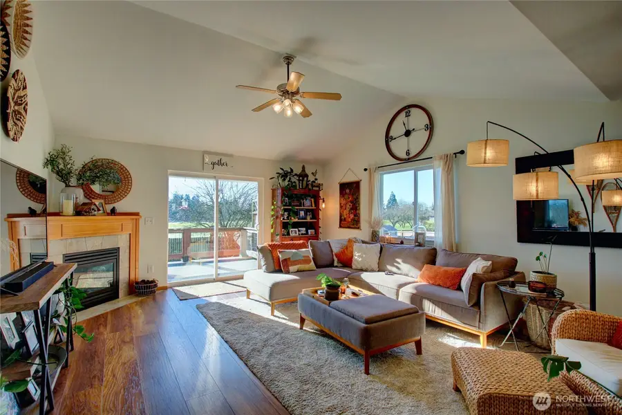 988 Homestead Drive, Burlington, WA 98233 - #2