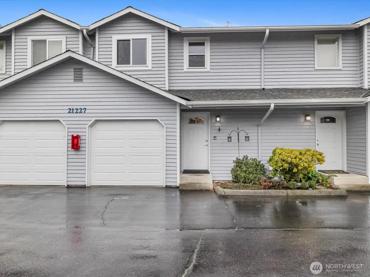 21227 76th Avenue W #B8, Edmonds, WA 98026 - Image #1