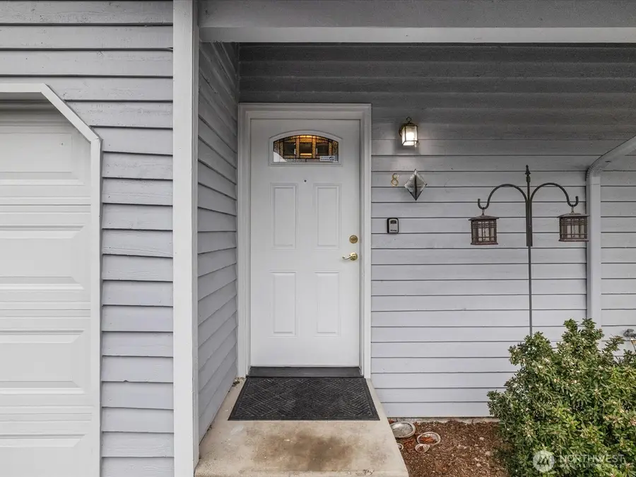 21227 76th Avenue W #B8, Edmonds, WA 98026 - Image #2