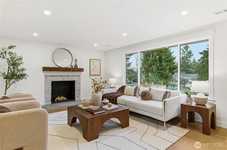 5003 239th Place Sw, Mountlake Terrace, WA 98043 - #3