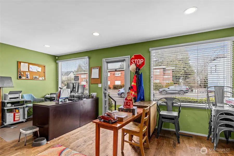 4431 SW Admiral Way, Seattle, WA 98116 - Image #3