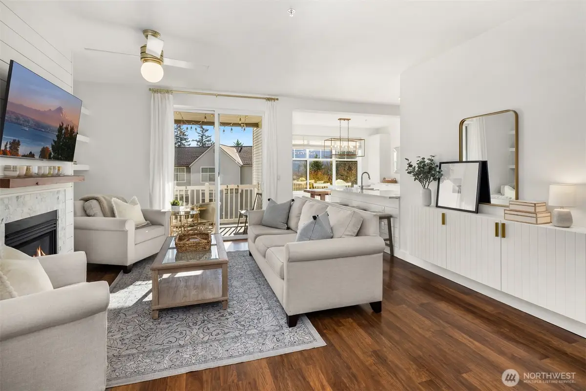 23420 SE Black Nugget Road #A204, Issaquah, WA 98029 - #1