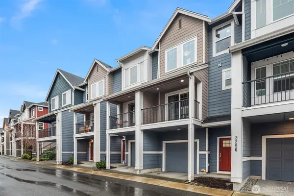 3250 SW Graham Street #104, Seattle, WA 98126