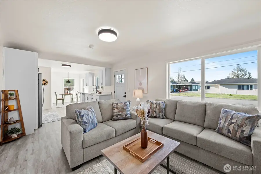 1802 Douglas Street, Mount Vernon, WA 98273 - #3