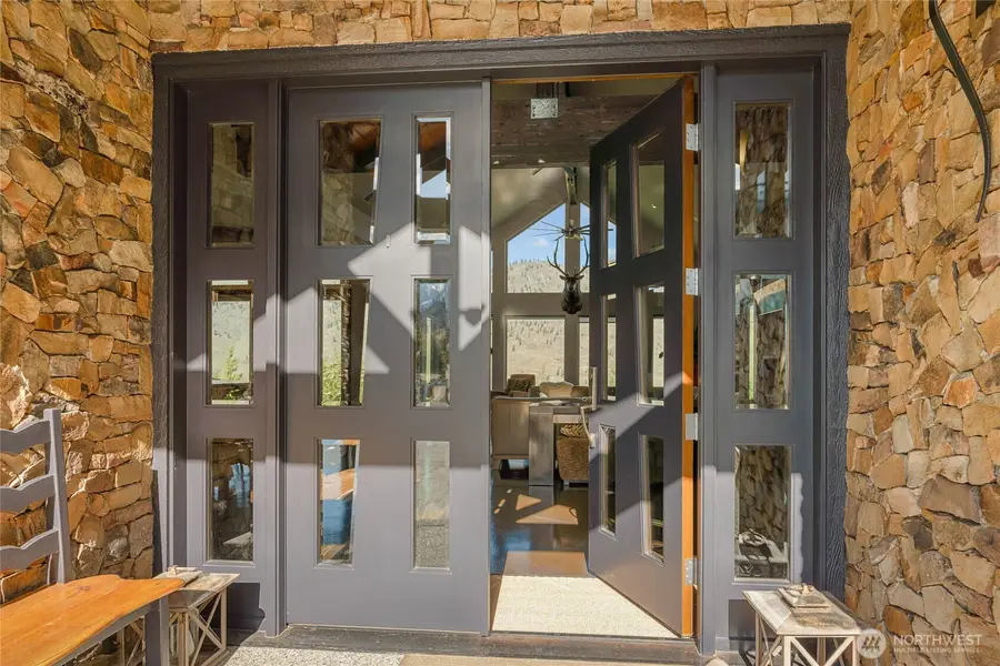 206 Mountain Lake Lane, Chelan, WA 98816 - #2