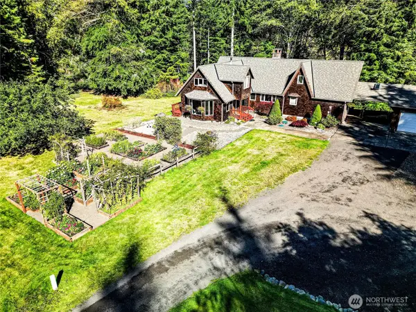 107 Dowans Creek Road, Forks, WA 98331