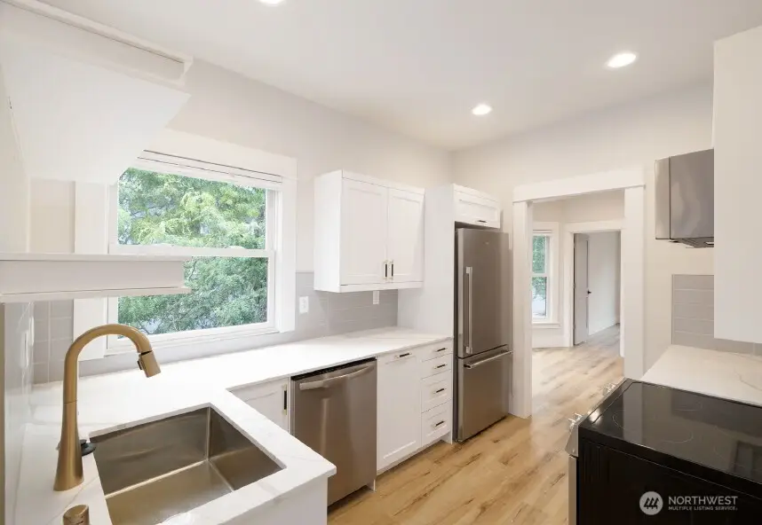 2123 E James Street, Seattle, WA 98122 - #3