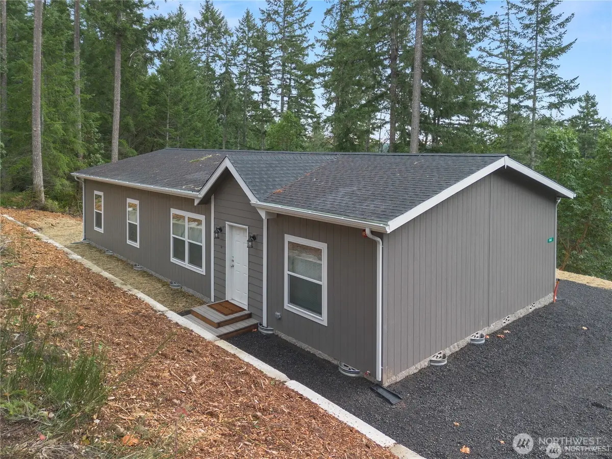 8942 W Mckenna Falls Rd W, Bremerton, WA 98312 - #1