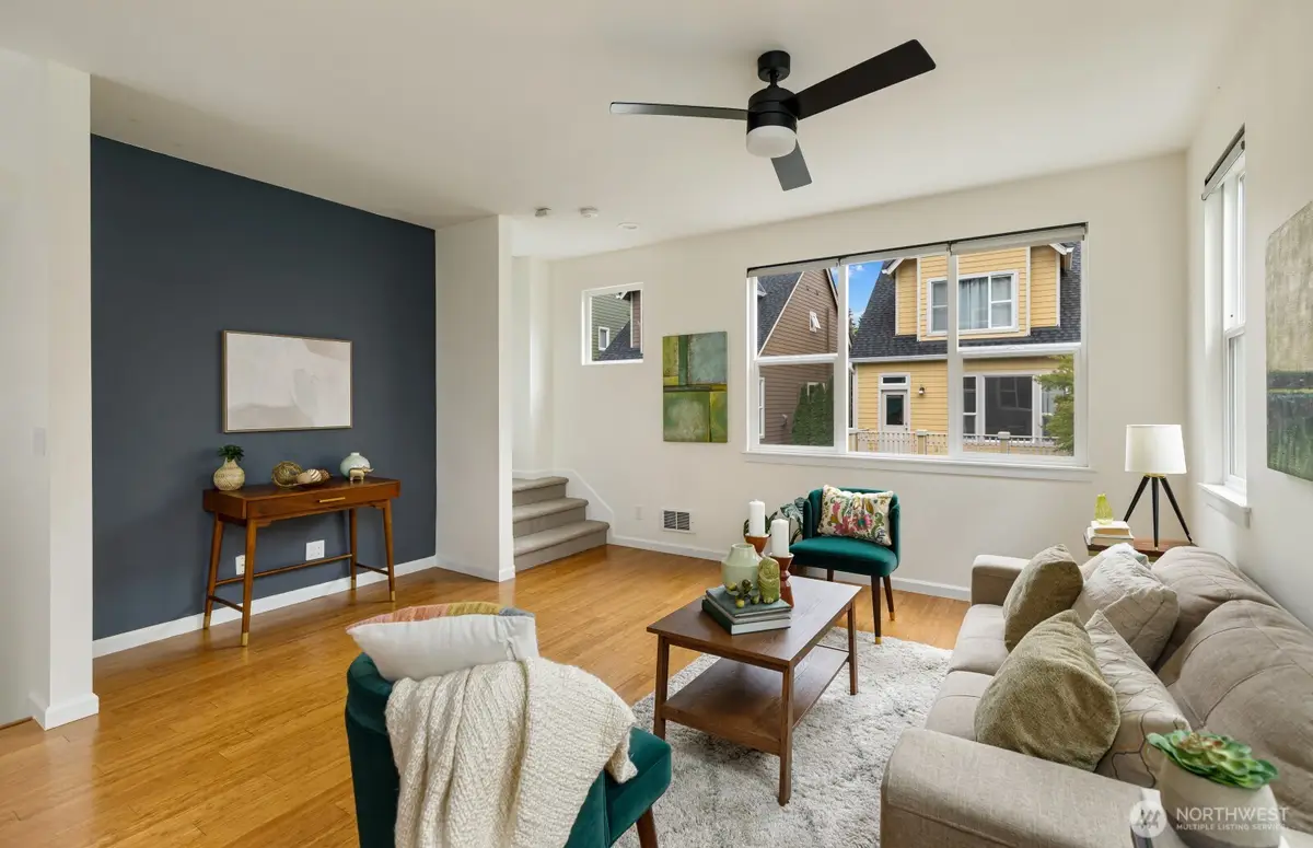 346 Wyatt Way Ne #10, Bainbridge Island, WA 98110 - Image #1