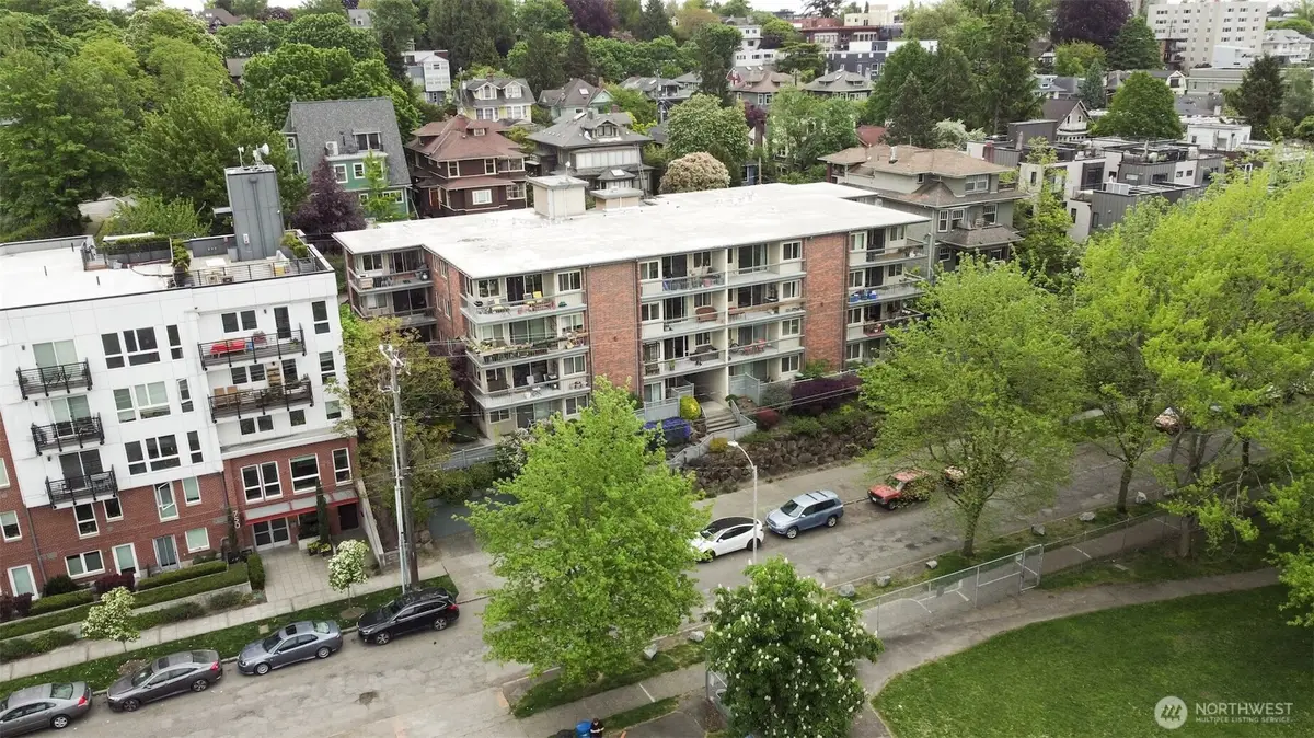 732 11th Avenue E #302, Seattle, WA 98102 - #1