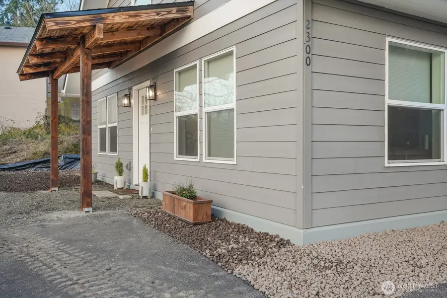 2300 Kelso Drive, Kelso, WA 98626 - #2