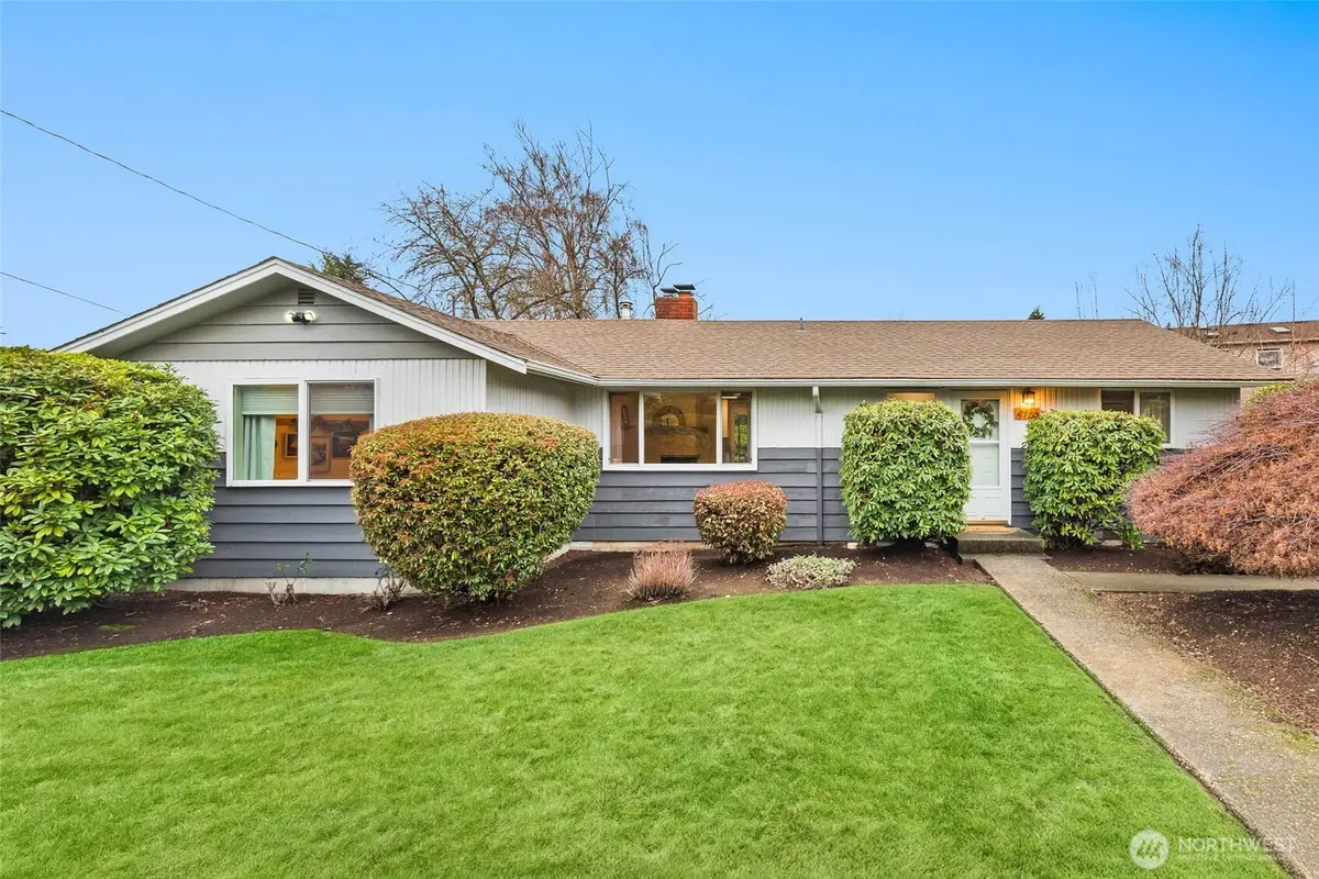 4726 Victor Street, Seattle, WA 98178 - #1