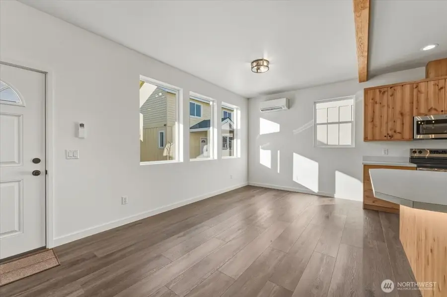 409 E Okanogan Avenue, Chelan, WA 98816 - #3