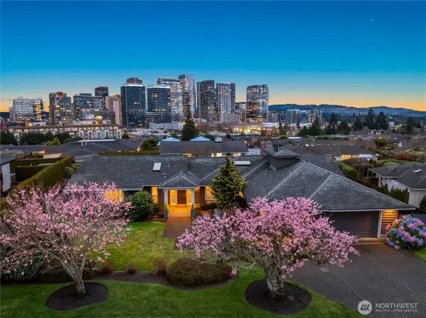 9829 Hilltop Road, Bellevue, WA 98004