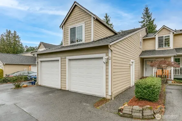 7821 196th Street Sw #B, Edmonds, WA 98026