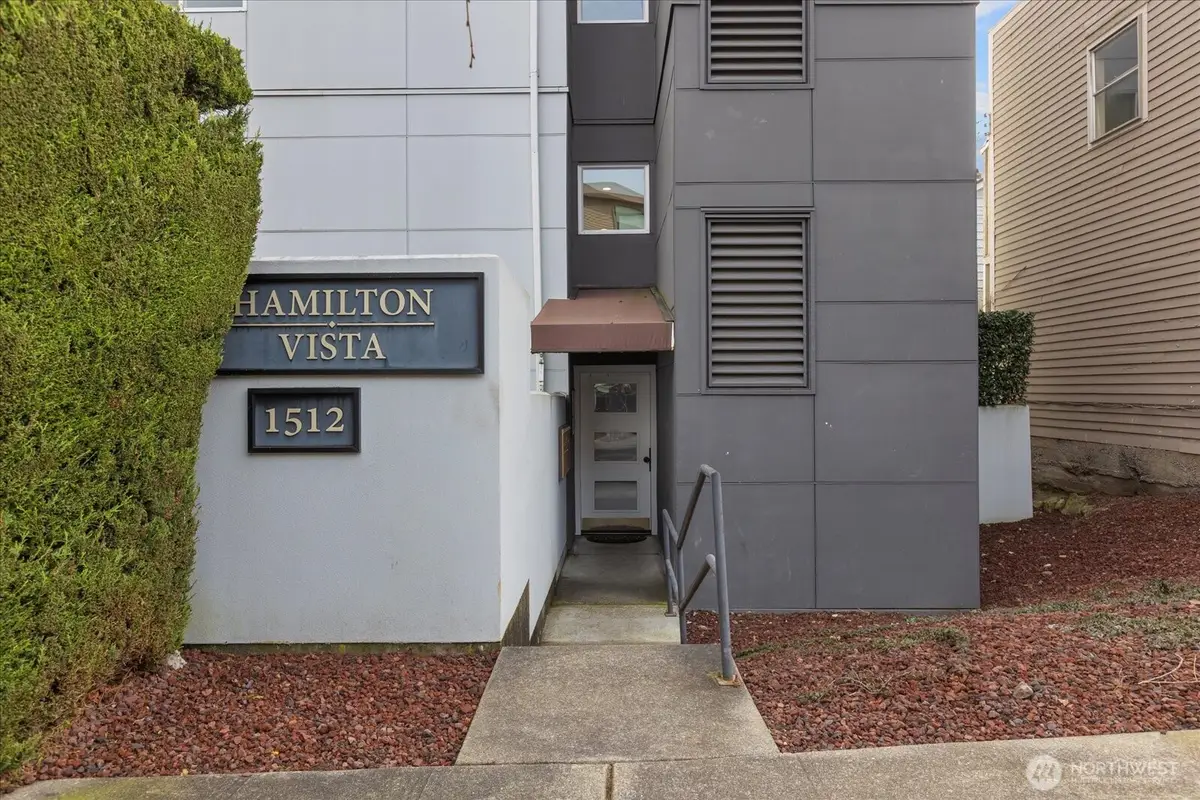 1512 California Avenue Sw #302, Seattle, WA 98116 - #1