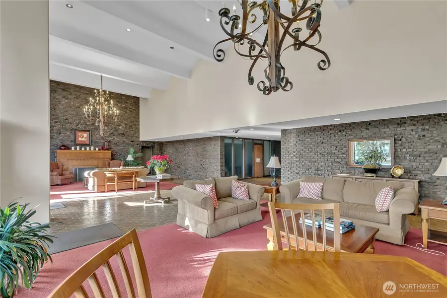 4545 Sand Point Way Ne #207, Seattle, WA 98105 - #3