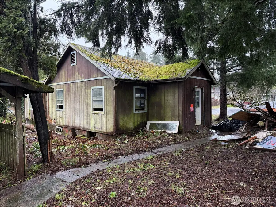 4891 Victory Drive Sw, Port Orchard, WA 98367 - Image #2