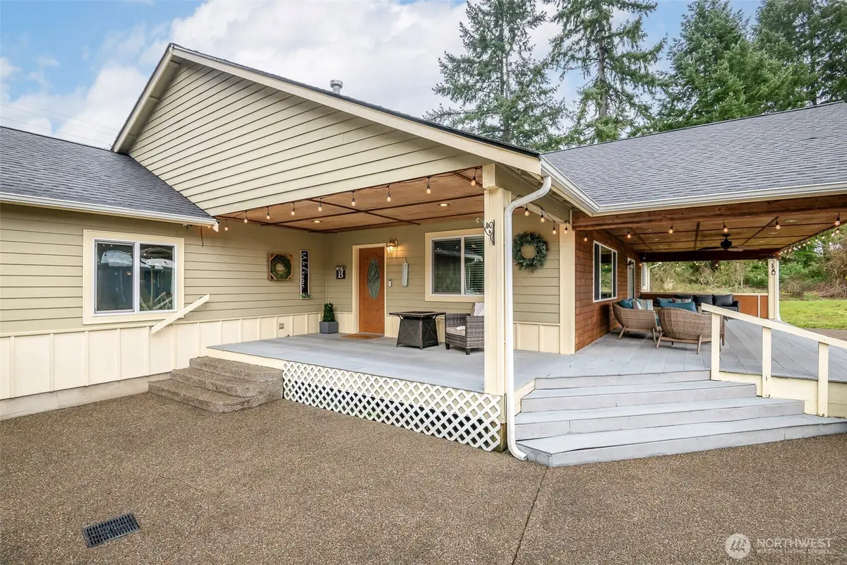 3210 Bay Road Ne, Olympia, WA 98506 - #1