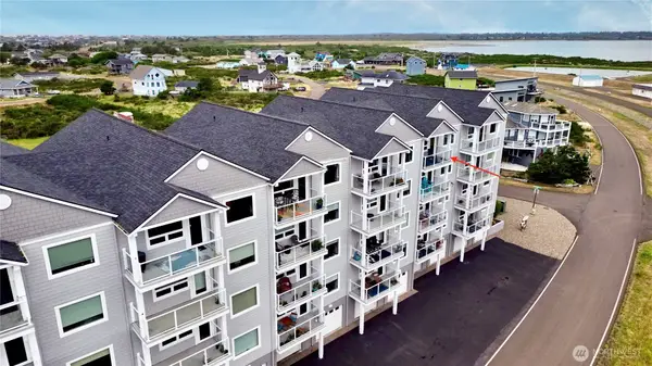 401 Westport View Street Sw #502, Ocean Shores, WA 98569