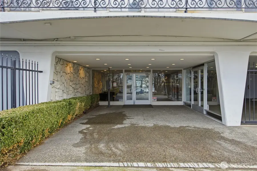 1740 Melrose Avenue #403, Seattle, WA 98122 - #3