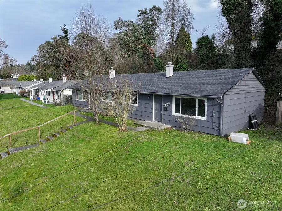 3224 Halverson Avenue, Bremerton, WA 98310 - #2