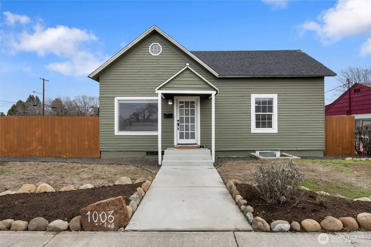 1003 W Rose Avenue, Moses Lake, WA 98837 - #1