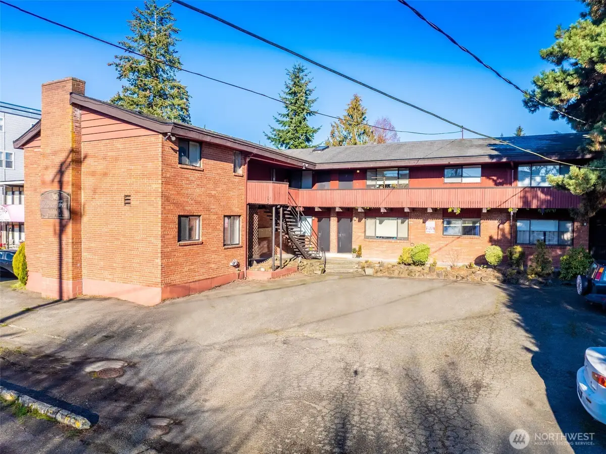 2014 SW 152nd Street, Burien, WA 98166 - Image #1