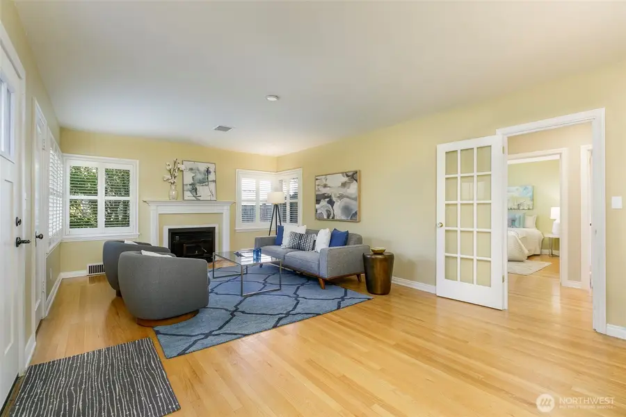 12044 2nd Avenue Nw, Seattle, WA 98177 - #2