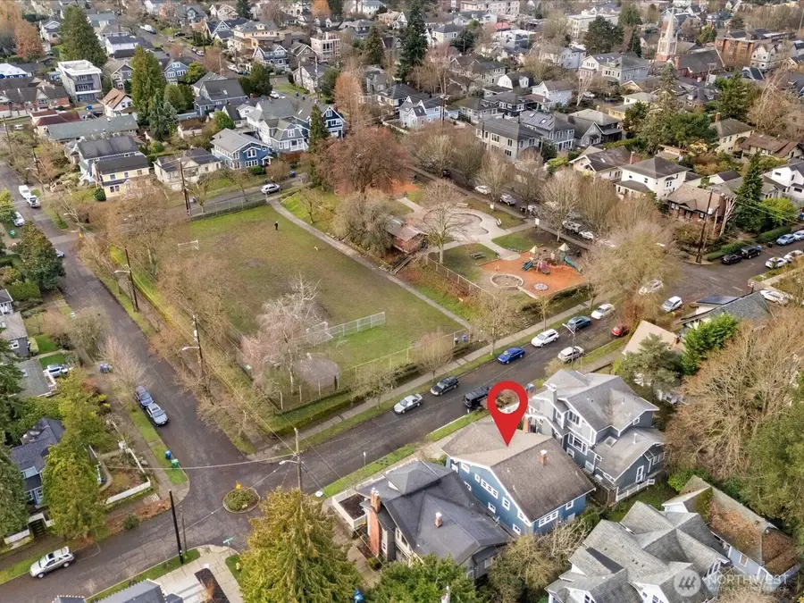 166 Newton Street, Seattle, WA 98109 - #3