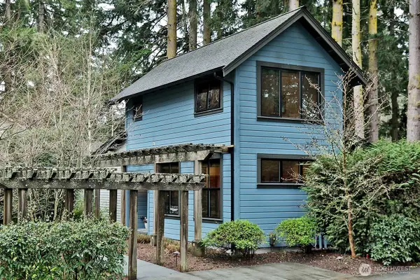 313 Edgecliff Drive, Langley, WA 98260