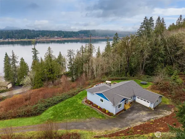 31 E Cove View Drive, Belfair, WA 98528