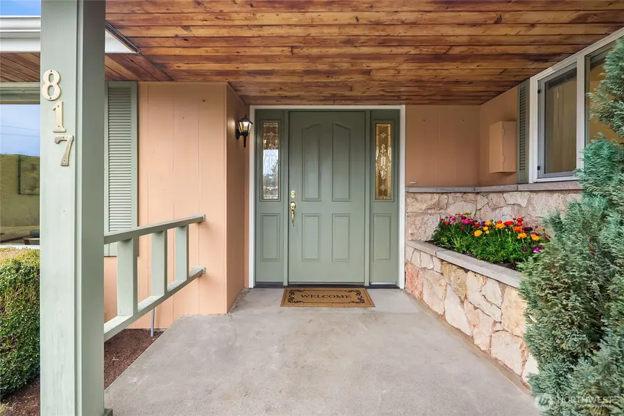 817 Puget Way, Edmonds, WA 98020 - #2