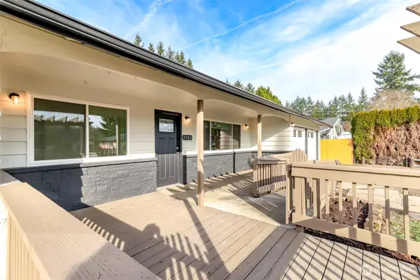 1703 7th Avenue Se, Puyallup, WA 98372