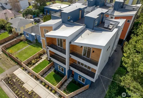 9020 13th Avenue Nw #C, Seattle, WA 98117