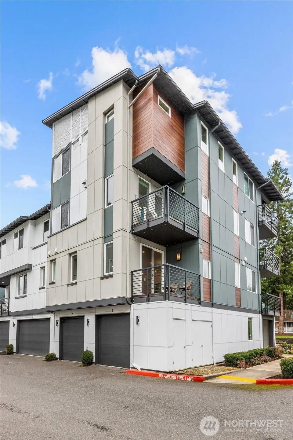 23103 NE 8th St #E1, Sammamish, WA 98074 - #1