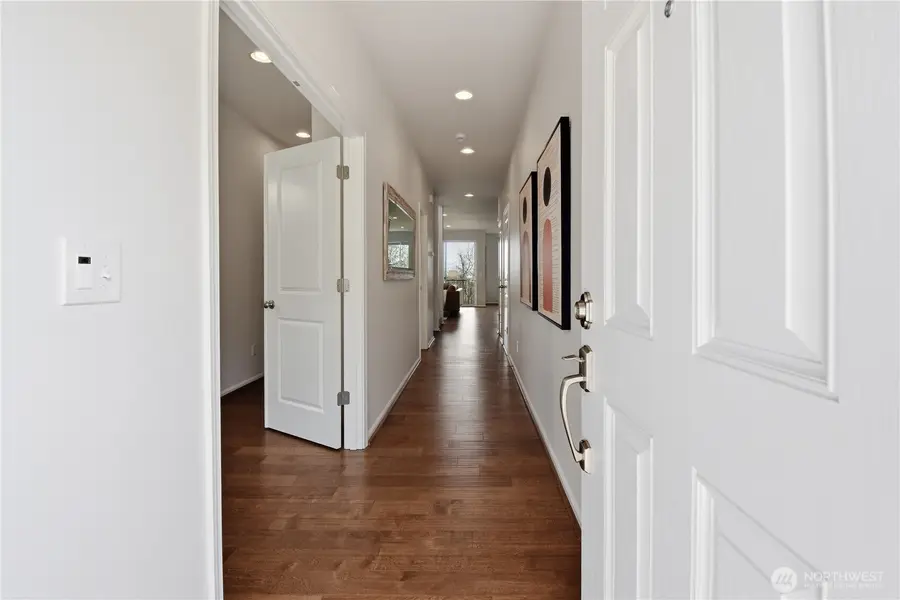 7012 30th Place Sw, Seattle, WA 98126 - #2