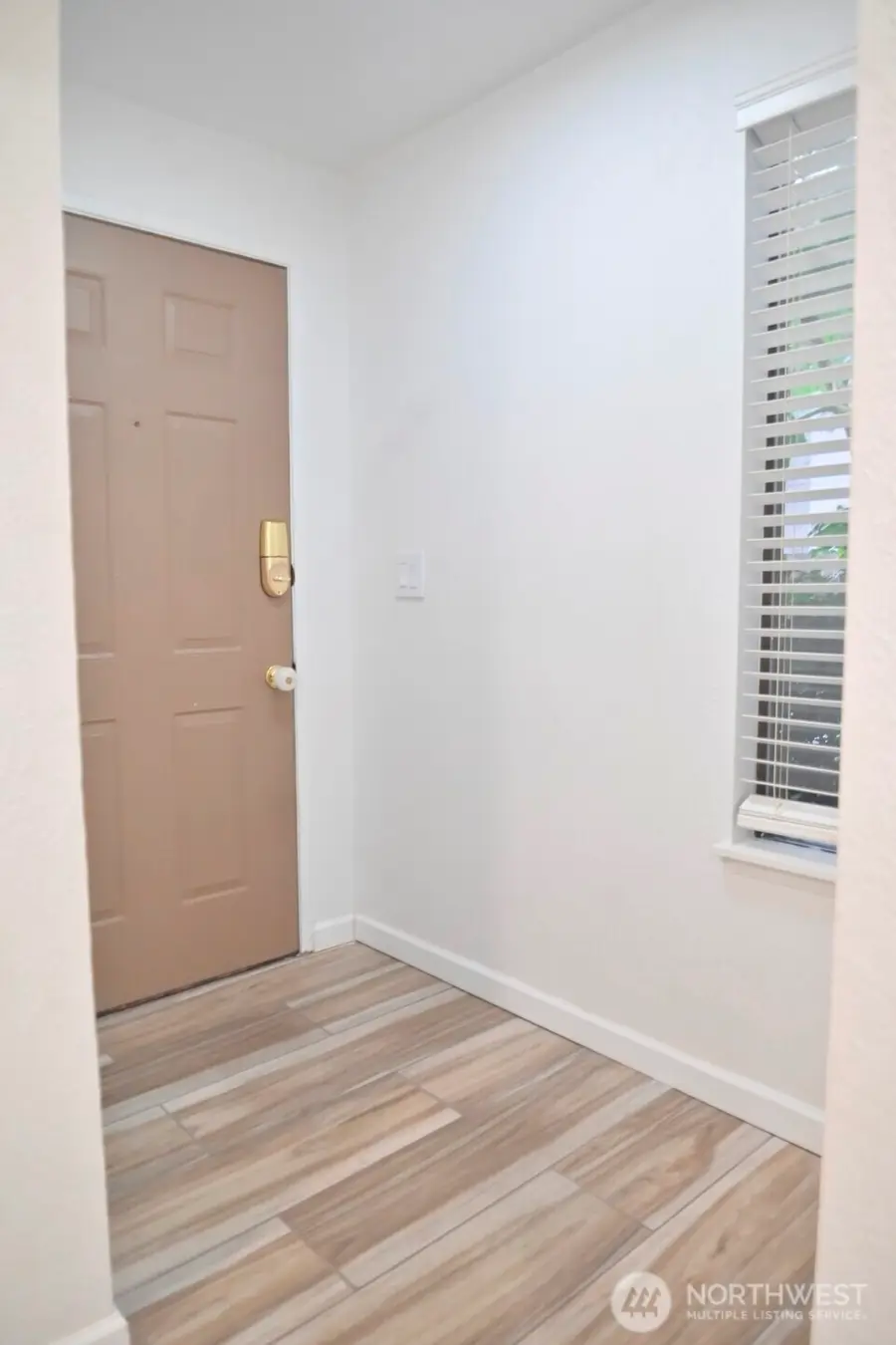 15624 8th Avenue Sw #c, Burien, WA 98166 - Image #3