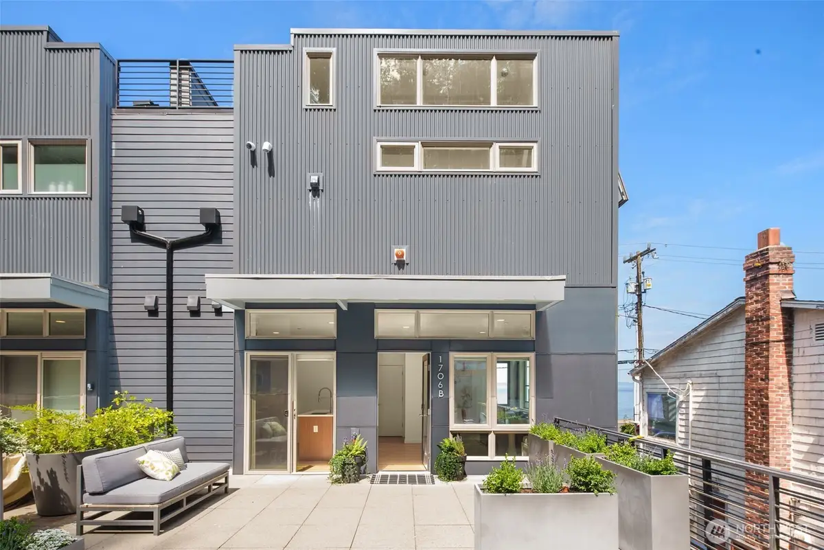 1706 Alki Avenue Sw #B, Seattle, WA 98116 - #1