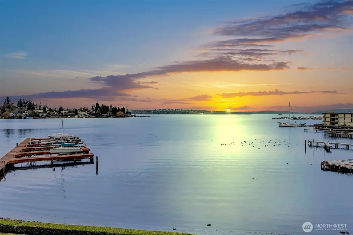 4437 Lake Washington Boulevard Ne #302, Kirkland, WA 98033 - #1