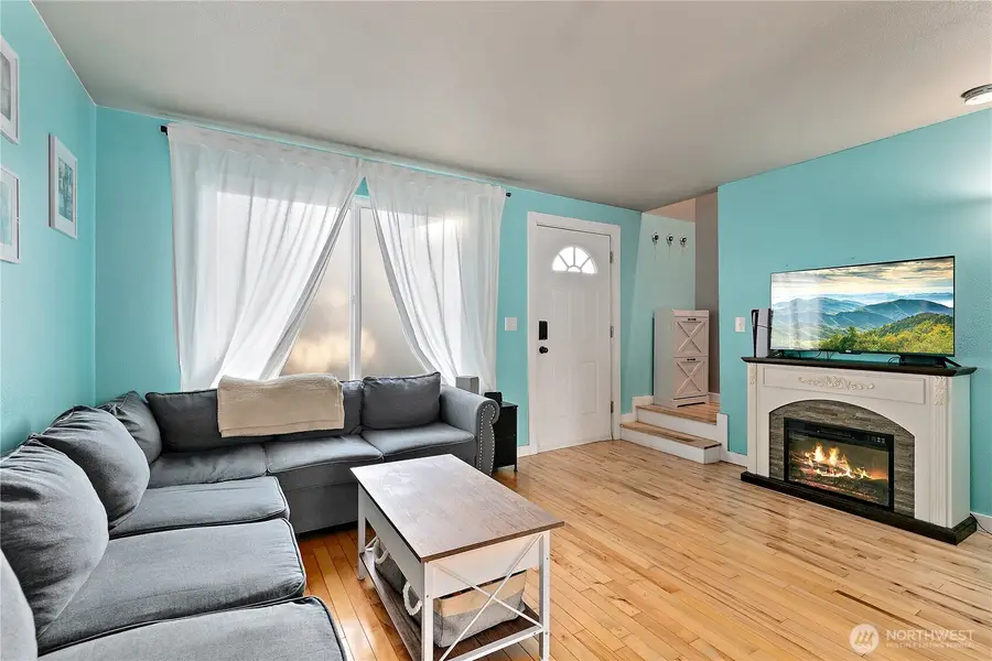 14518 W Thorne Lane Sw, Lakewood, WA 98498 - #3