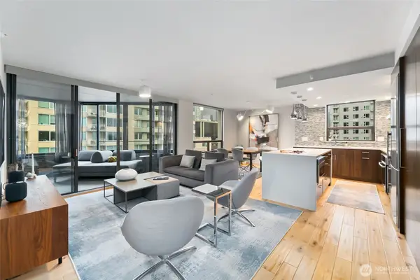 2621 2nd Avenue #1002, Seattle, WA 98121