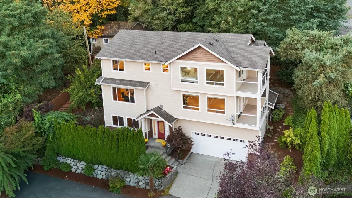 323 Lind Avenue Nw, Renton, WA 98057 - #1