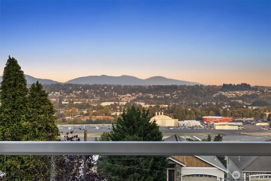 323 Lind Avenue Nw, Renton, WA 98057 - #3