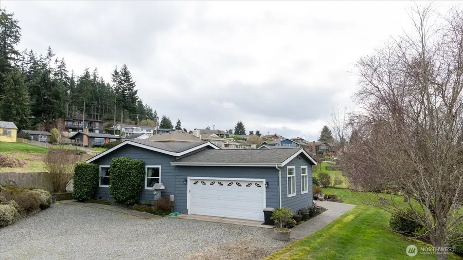 5386 Vinton Avenue, Freeland, WA 98249 - #3